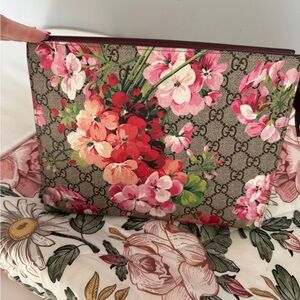 Gucci Floral Clutch in Pink and Red